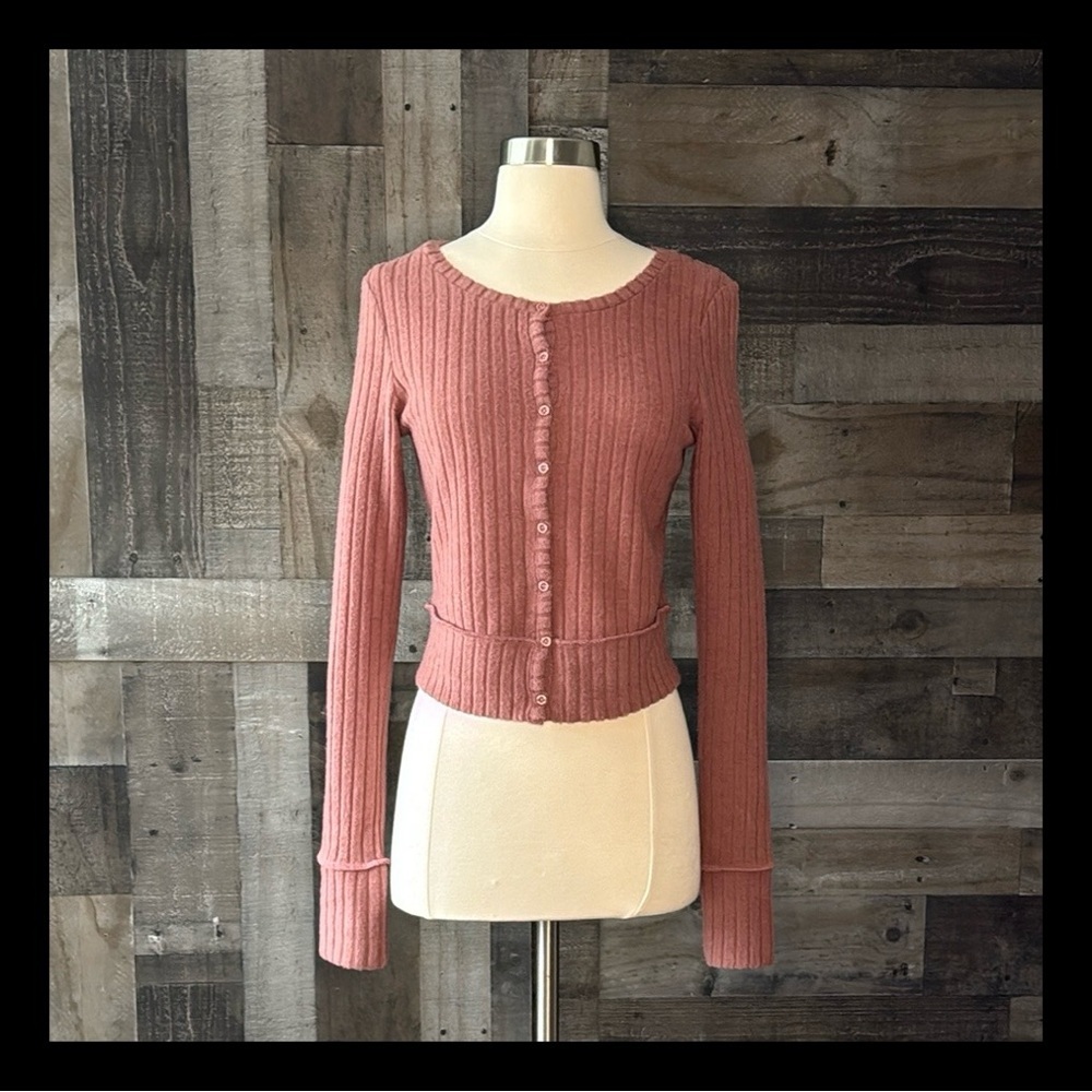 NWT! Urban Outfitters Out From Under crop top ribbed sweater medium boho chic
